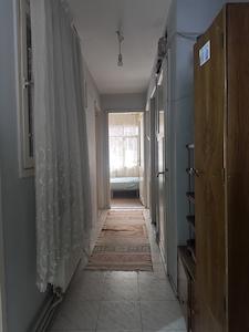 BORNOVA KÜÇÜKPARK’TA 3+1 KIRALIK DAIRE