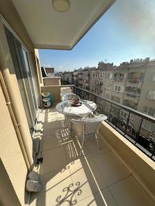 BOSTANLI GASTRONOMİ SOKAĞINDA 4+1 KİRALIK DAİRE