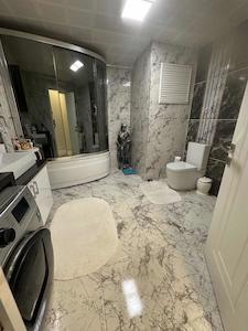 BOSTANLI GASTRONOMİ SOKAĞINDA 4+1 KİRALIK DAİRE