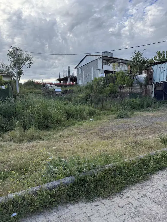 MÜSTAKİL PARSEL İMARLI 424 M2 SATILIK ARSA