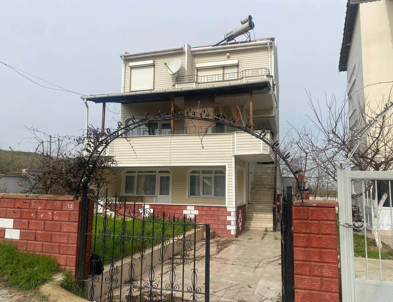 Property image 8