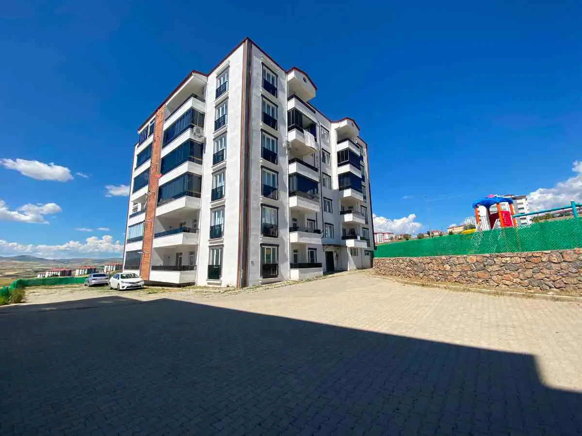 REMAX DOĞU'DAN PALU DA FIRSAT SATILIK DAİRE