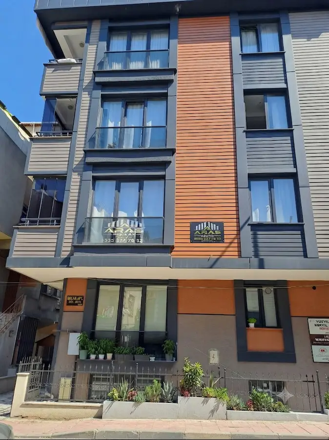 KÜÇÜKÇEKMECE CUMHURİYET MAHALLESİNDE KİRALIK 1+1 DAİRE