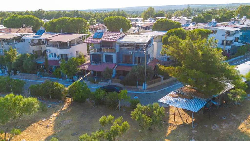 DIDIM’DE FULL DENİZ MANZARALI SATILIK 4+1 TRİPLEKS YAZLIK