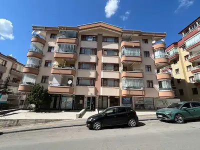 CEVİZLİDERE' DE FULL YAPILI ORMAN MANZARALI GENİŞ 3+1 SATILIK DAİRE