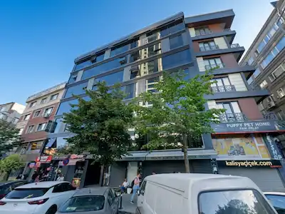 MECİDİYEKÖYDE METRO & METROBÜSE YÜRÜME MESAFESİNDE 40 M² OFİS