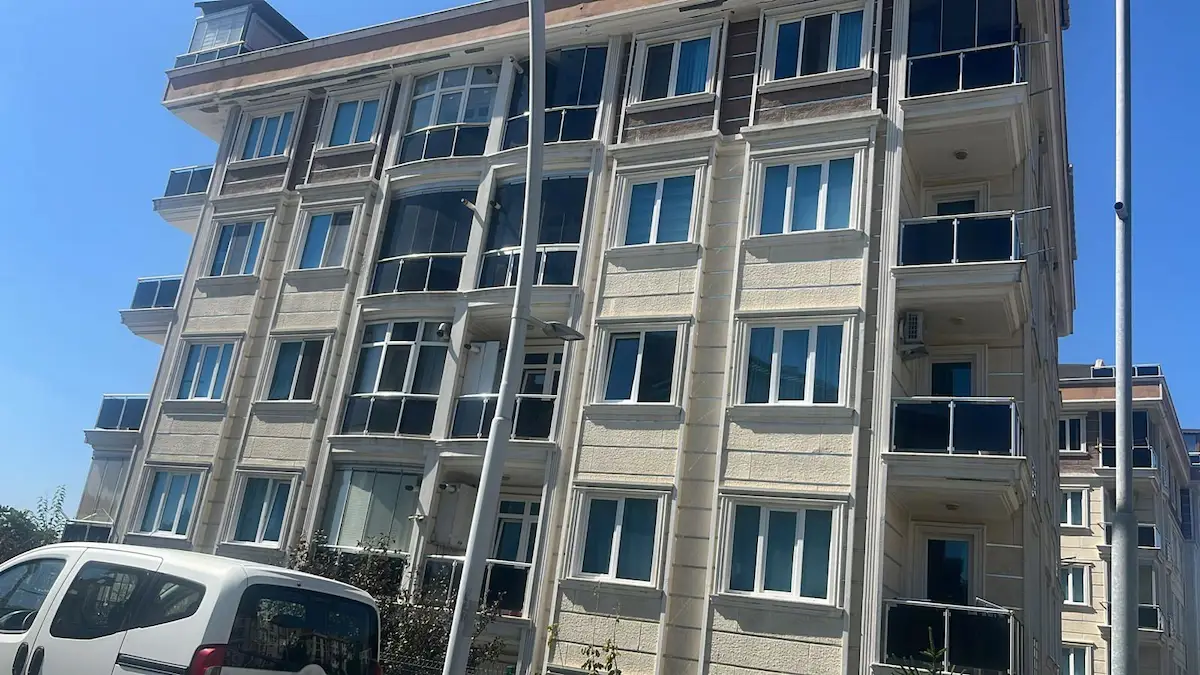 ALBATROS YAKININDA MUHTEŞEM MANZARALI FIRSAT DUBLEKS DAİRE.