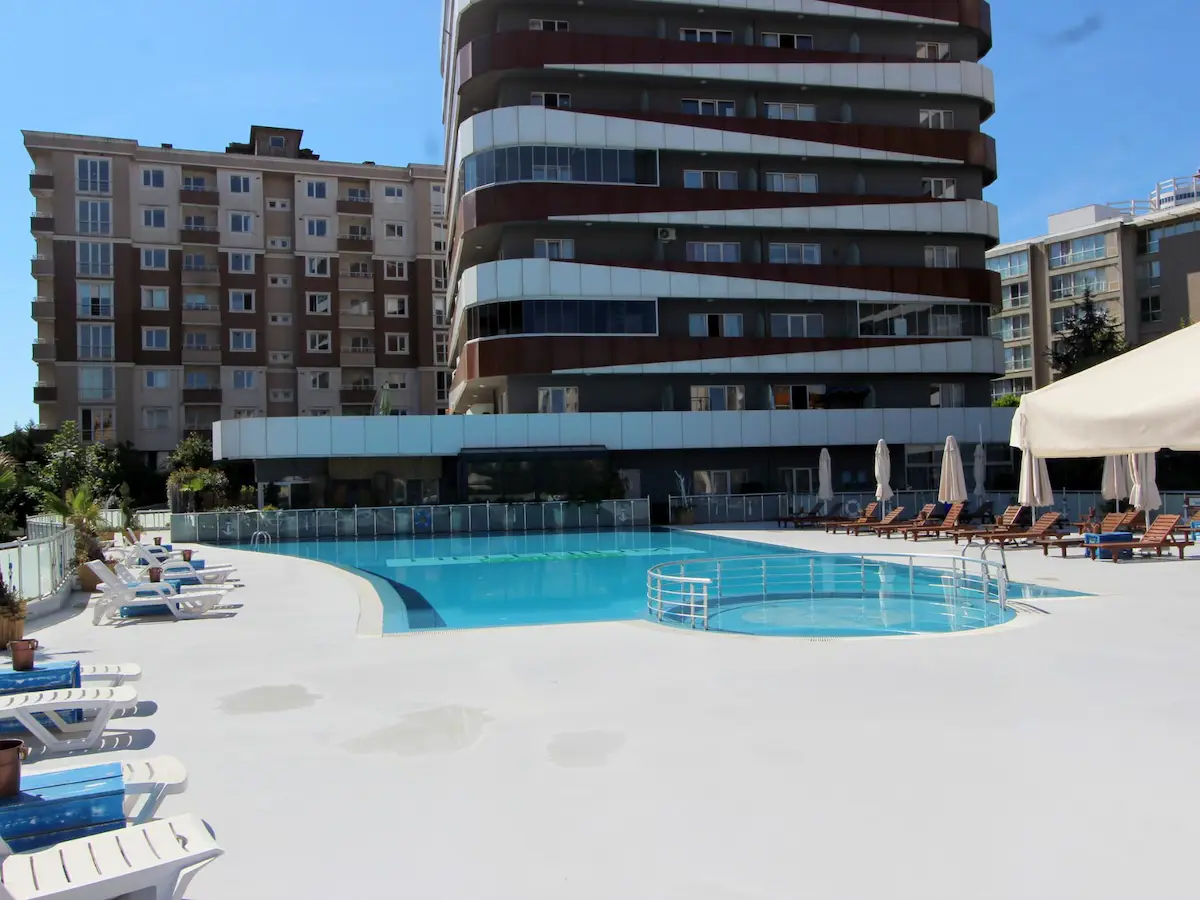 HELENİUM GARDEN SİTESİ'NDE KİRALIK 1+1 DAİRE