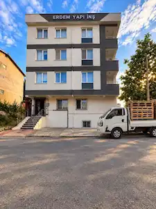 SULTANBEYLİ HAMİDİYE PETROL YOLU ÜZERİNDE 3+1 FERAH DAİRE