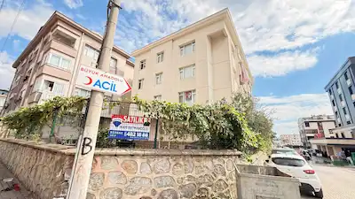 REMAX NAFİDEN KOCAELİ DARICA MERKEZİ KONUMDA SATILIK KAT MÜLKİYETLİ 3+1 ARAKAT DAİRE