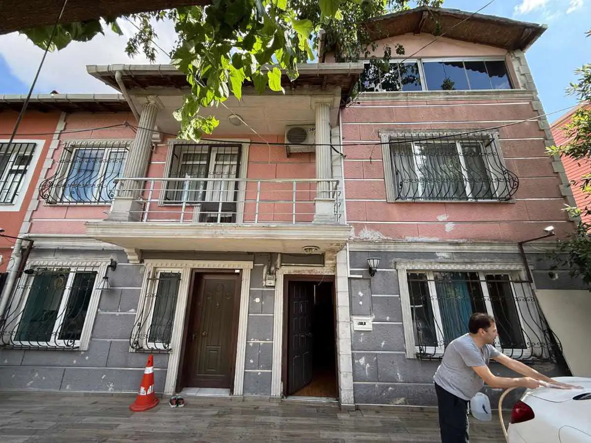 BAHÇELİEVLER'DE MÜSTAKİL YAŞAM VE YATIRIM FIRSATI! 
