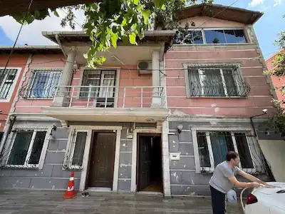 BAHÇELİEVLER'DE MÜSTAKİL YAŞAM VE YATIRIM FIRSATI!
