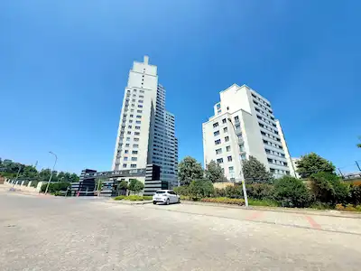 BAHÇEŞEHIR SPRADON VADI HAVUZ-PEYSAJ CEPHE KIRALIK 2+1 DAIRE