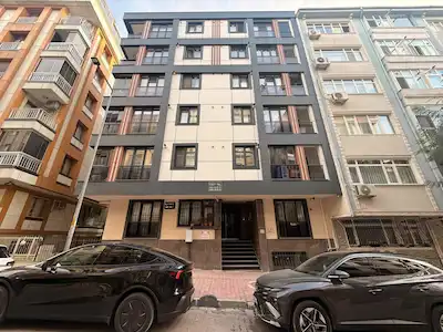 BAHÇELİEVLER KANA SOKAK’TA SIFIR BİNADA SATILIK 2+1 DAİRE