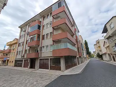 YAHYALAR'DA GARAJLI FIRSAT DAİRE – RE/MAX MOTTO'DAN