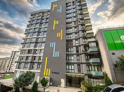 RE/MAX' DAN TUZLA YAPISAN VADİ SİTESİ'NDE SATILIK 3+1 LÜKS DAİRE