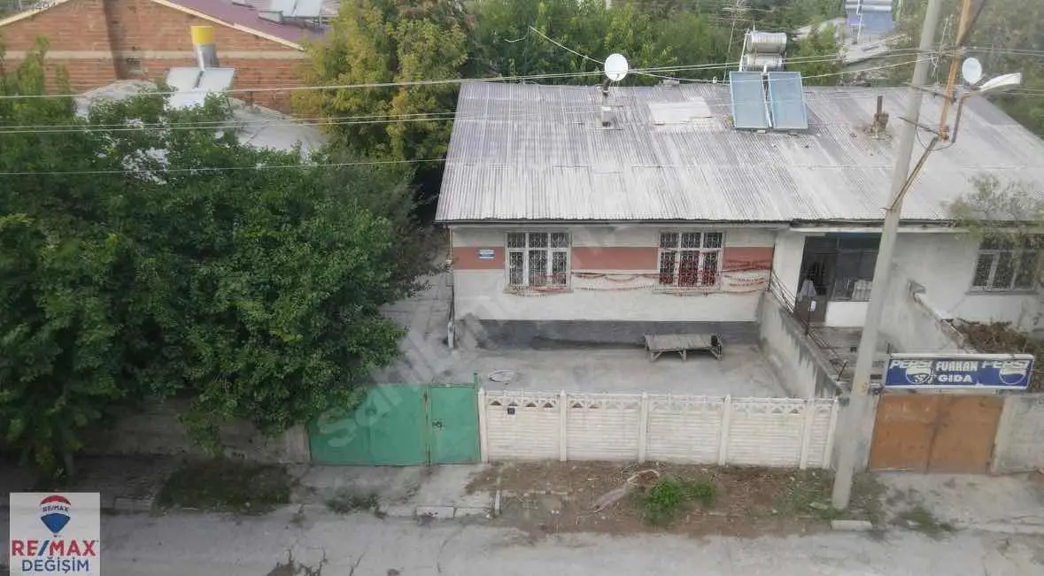 RE/MAX DEĞİŞİM'DEN KESRİKTE 292 M2 ARSA / 3+1 MÜSTAKİL EV