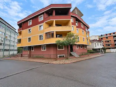 SANCAKTEPE SARIGAZİDE 2 AİLEYE UYGUN GENİŞ VE FERAH ÜST DUBLEKS