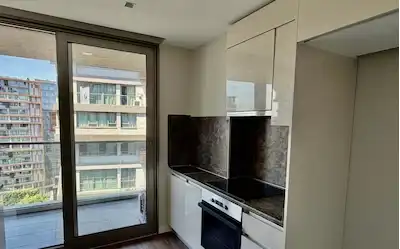 EMİNE GÖKTÜRK’TEN İNİSTANBULDA KAPALI MUTFAKLI 3+1 KİRALIK