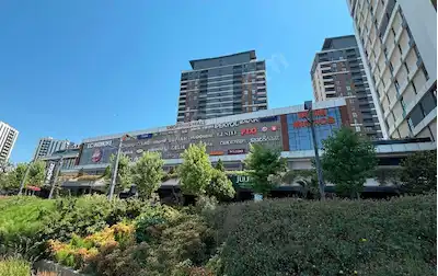 METROBÜS DURAĞIN HEMEN YANINDA FİRST AVENUE SATILIK 1+1 DAİRE KİRACILI