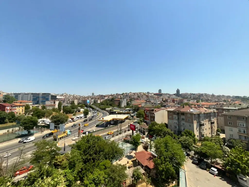 PİYALEPAŞA BULVARI’NDA KİRALIK 350 M² KULLANIMA HAZIR OFİS KATI