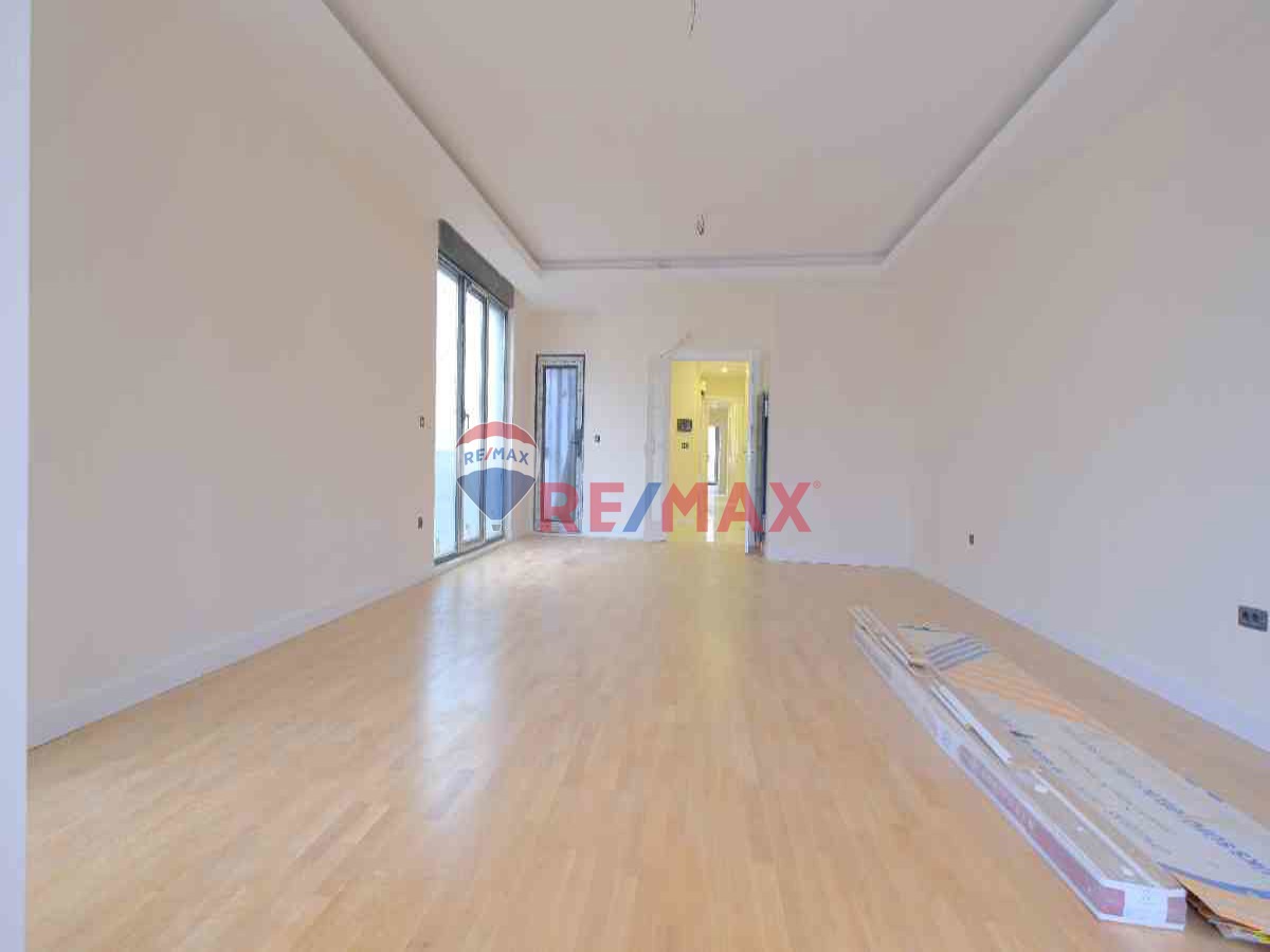 FENERBAHÇE'DE YENİ 3+1 SATLIK DAİRE