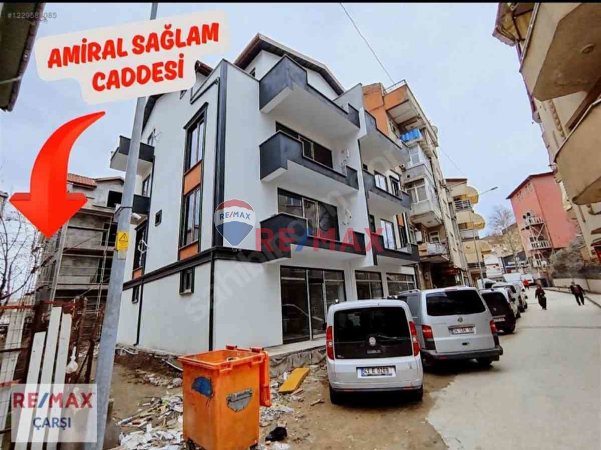 ÇARŞININ TAM ORTASINDA, W.C. VE MUTFAKLI DUBLEKS VE DÜZ OFİSLER