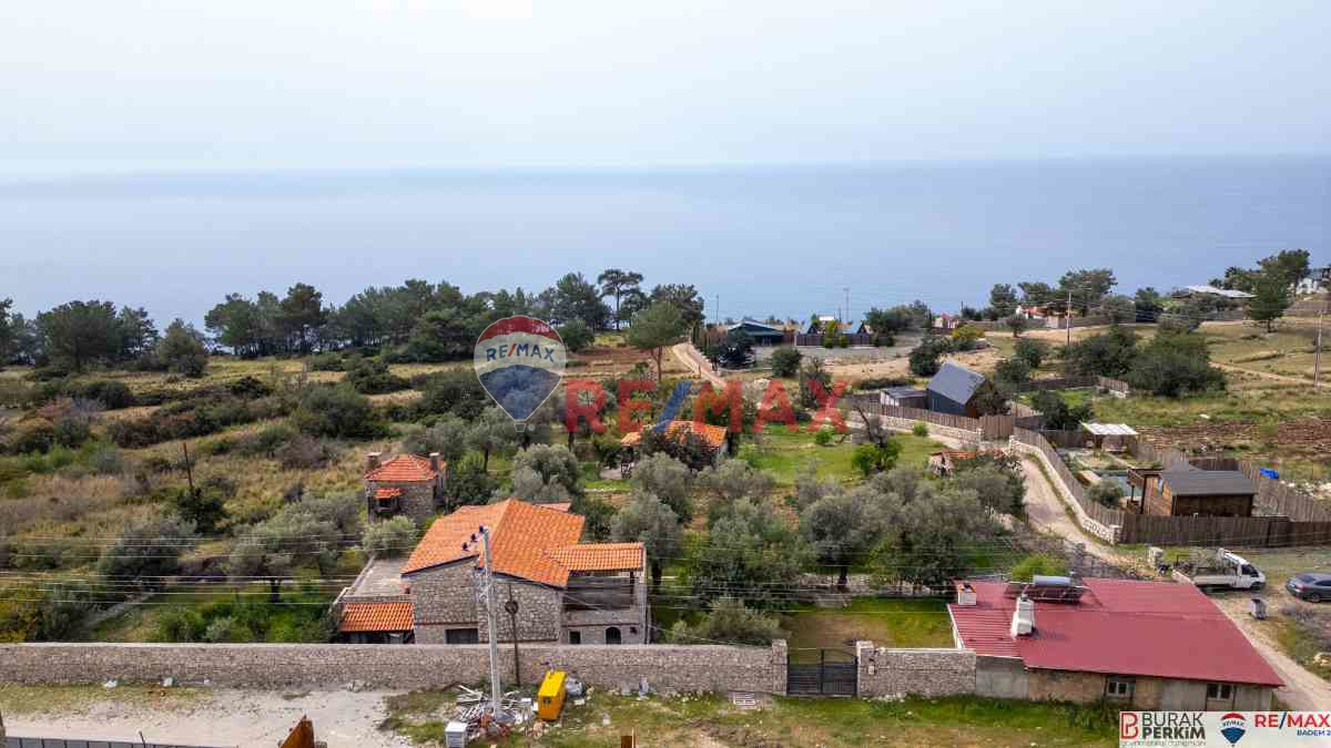 BURAK PERKİM 'DEN SEYDİKEMER KARADERE’ DE SATILIK MÜSTAKIL EV