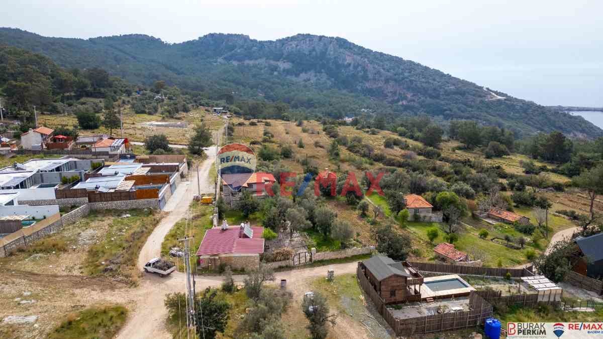 BURAK PERKİM 'DEN SEYDİKEMER KARADERE’ DE SATILIK MÜSTAKIL EV