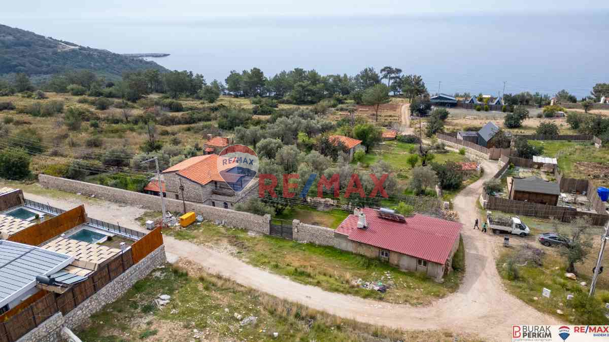 BURAK PERKİM 'DEN SEYDİKEMER KARADERE’ DE SATILIK MÜSTAKIL EV