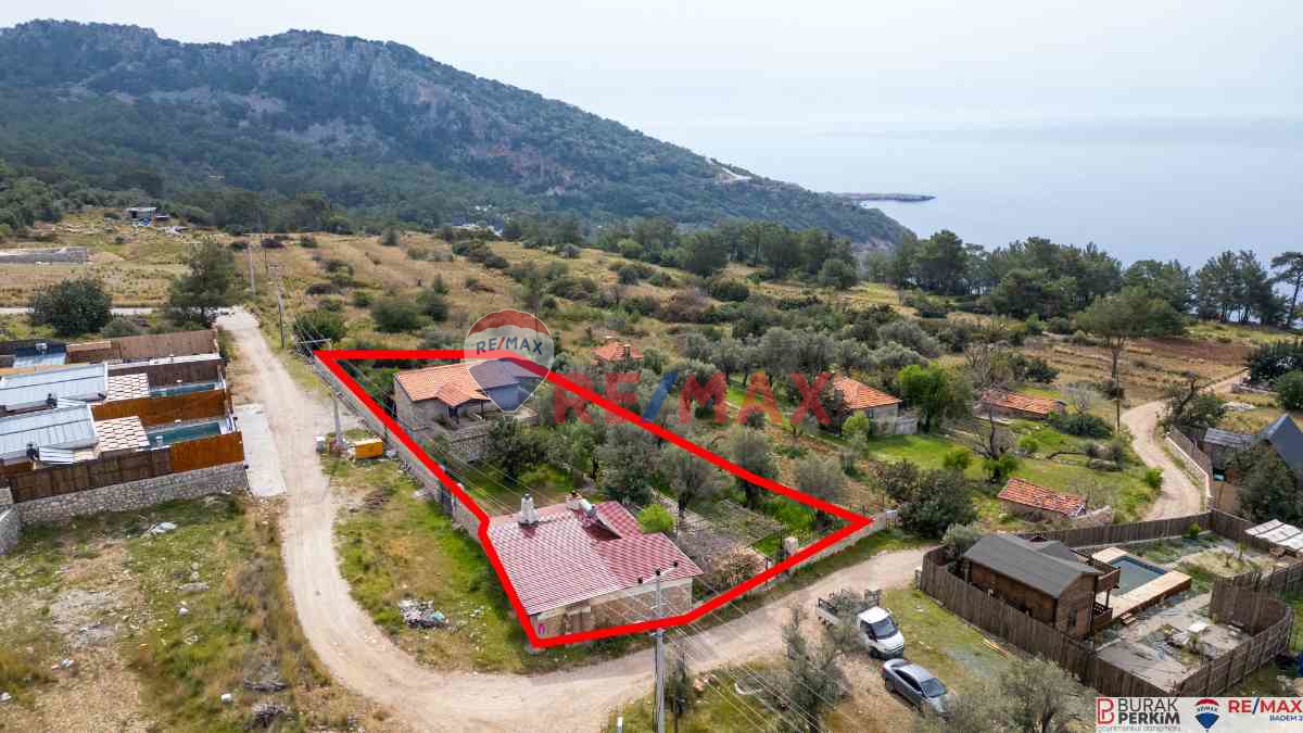 BURAK PERKİM 'DEN SEYDİKEMER KARADERE’ DE SATILIK MÜSTAKIL EV