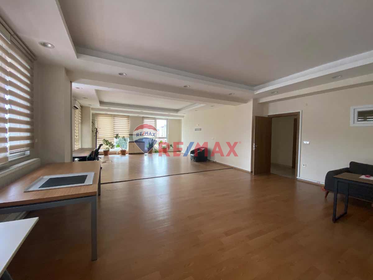 SANCAKTEPE ORTADAĞ CADDE ÜZERİ 150M2 KİRALIK OFİS