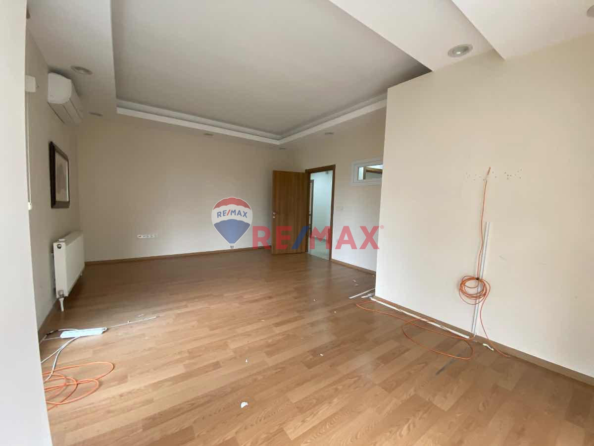 SANCAKTEPE ORTADAĞ CADDE ÜZERİ 150M2 KİRALIK OFİS