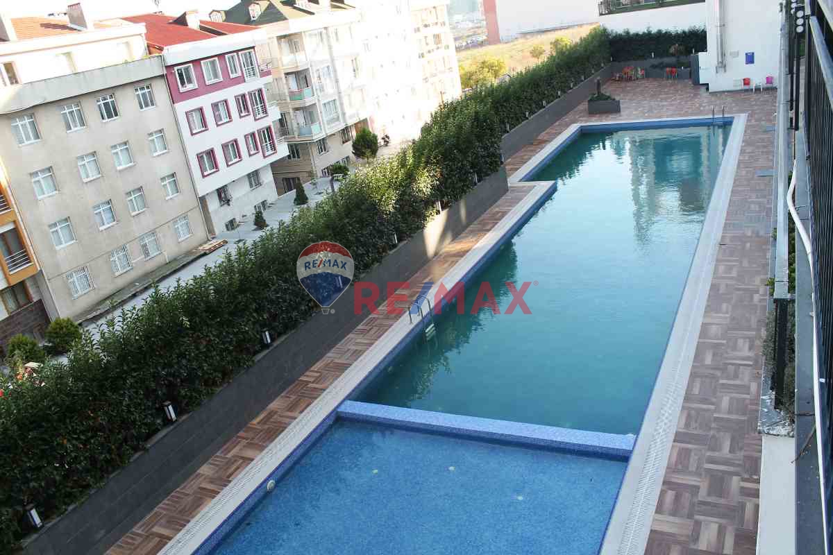 GÜLPARK YAŞAM'DA SATILIK OTURUMA HAZIR 2+1 DAİRE