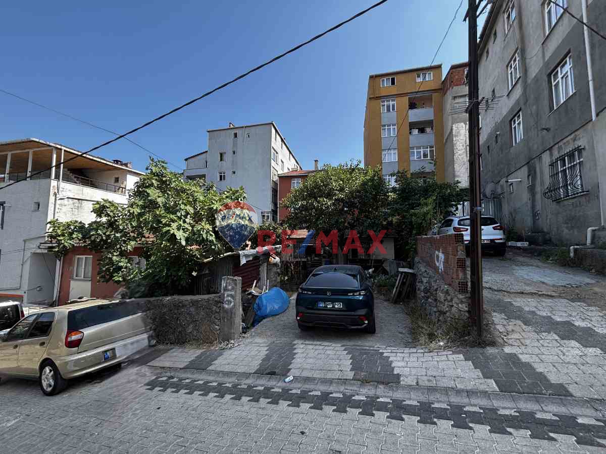 SANCAKTEPE VEYSEL KARANI MH. KONUT İMARLI 316 M2 SATILIK ARSA
