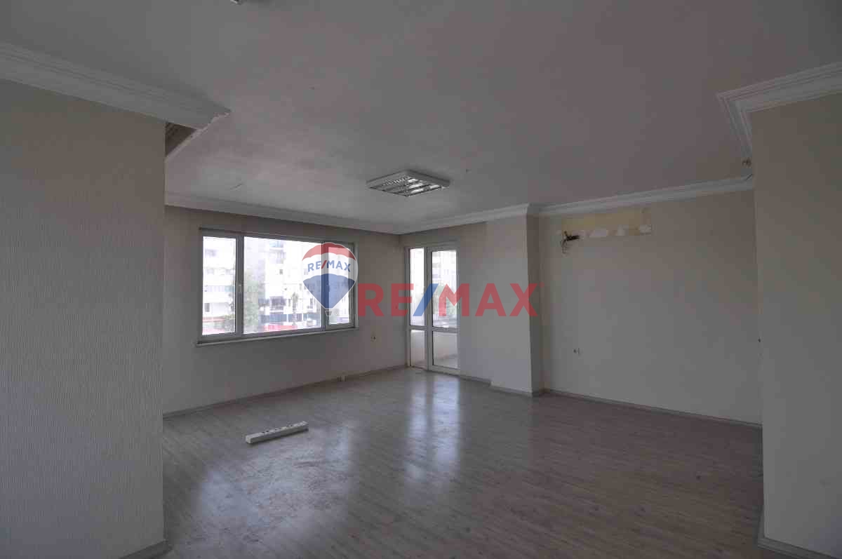 ATATÜRK BULVARI ÜZERINDE 4+1 KİRALIK 