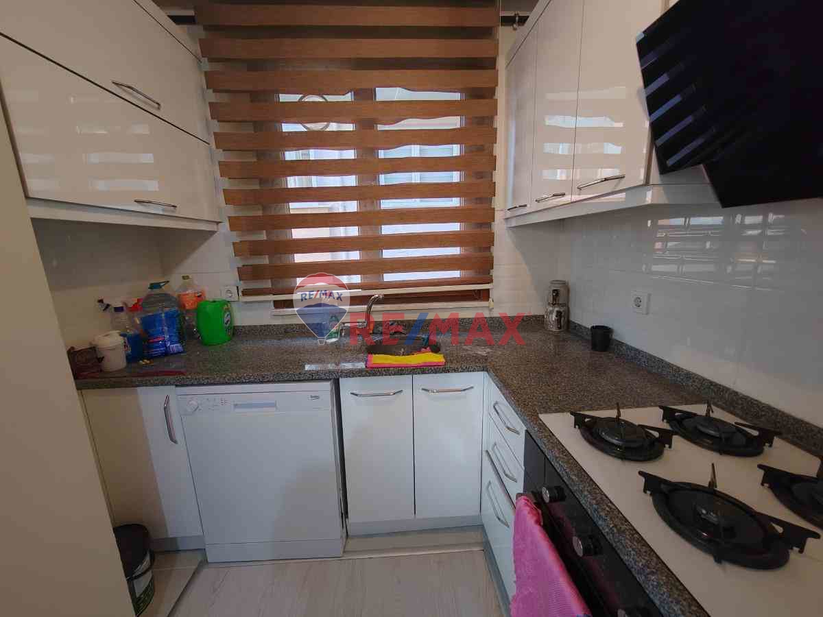 MARMARA ÜNİ'YE 5 DK MESAFEDE EŞYALI KİRALIK DUBLEKS 