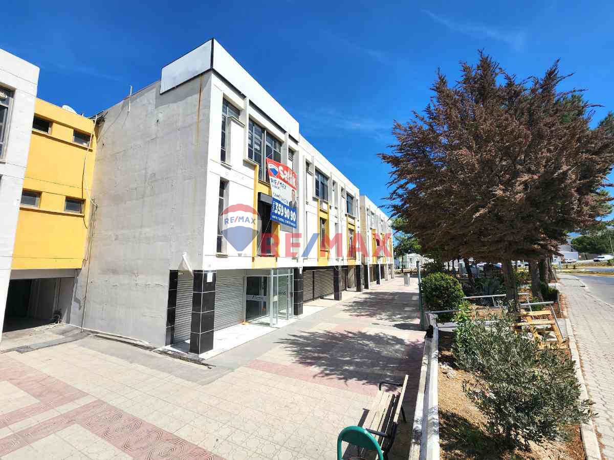 İZMİR MTK SITESI'NDE YATIRIMA UYGUN KOMPLE BINA – 800 M², 4 KATLI SATILIK