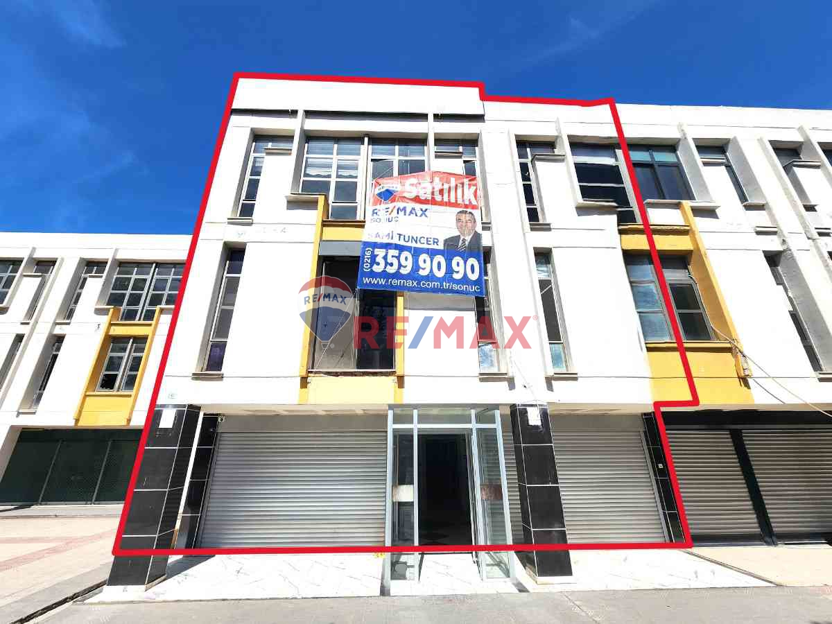 İZMİR MTK SITESI'NDE YATIRIMA UYGUN KOMPLE BINA – 800 M², 4 KATLI SATILIK