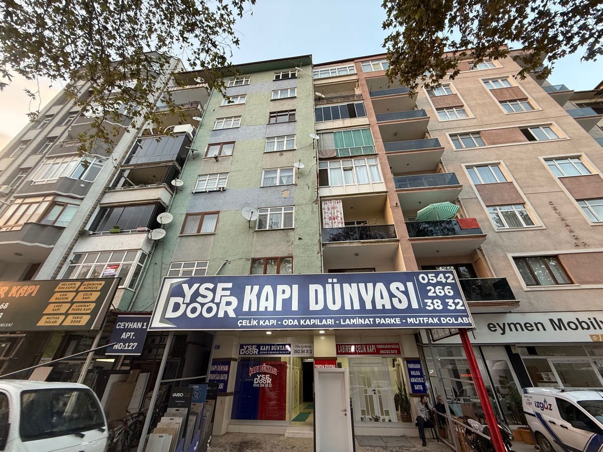 GÖLCÜK MERKEZDE 3+1 SATILIK FIRSAT DAİRE - OFİS