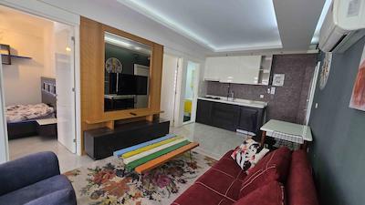  REMAX MODEL DEN ÜNİVERSİTEYE YÜRÜME MESAFESİNDE 2+1 KİRALIK APART