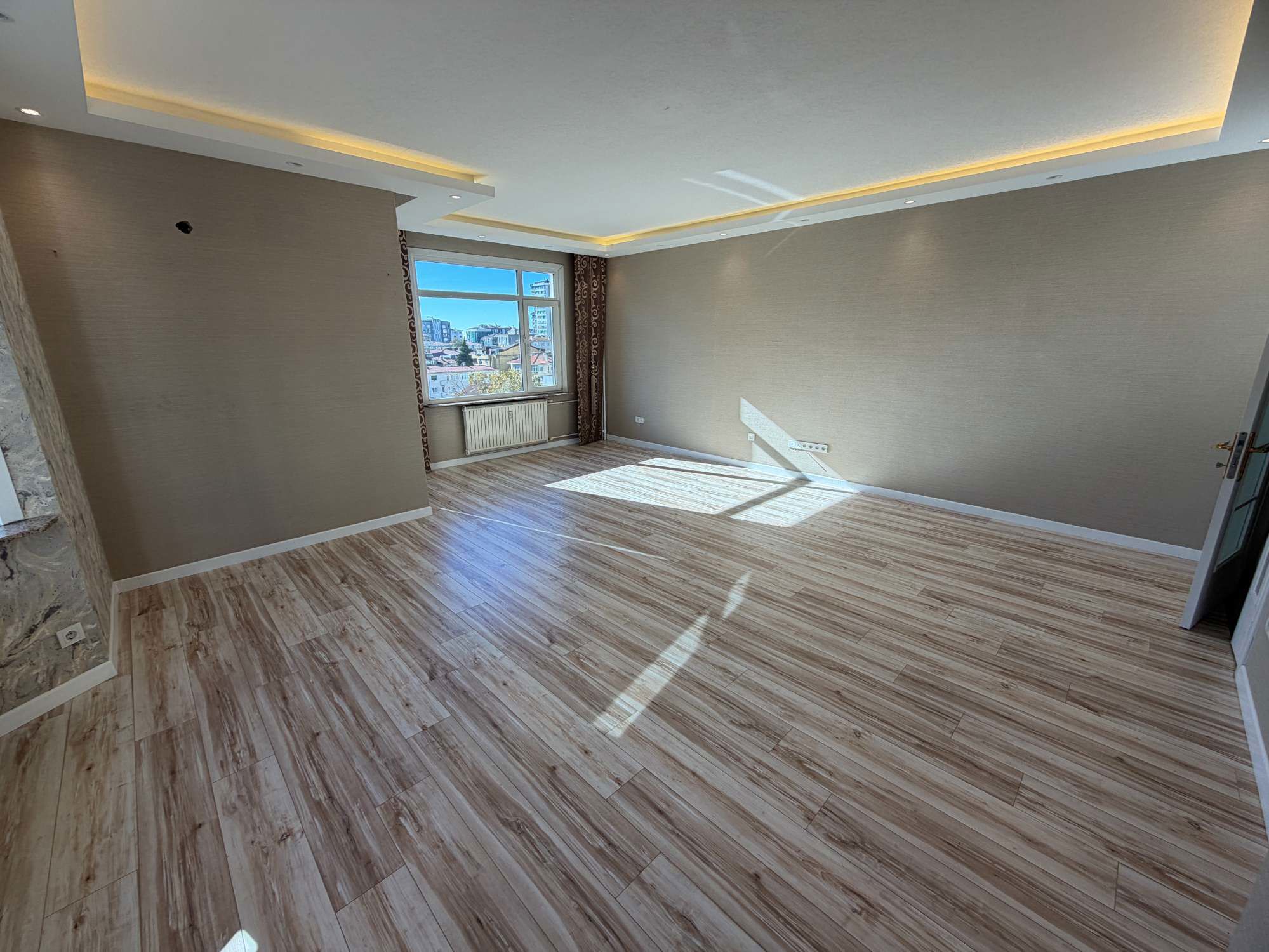 BOSTANCI 3+1\150M2\DENIZ MANZARALI\MASRAFSIZ\ASANSÖR\OTOPARK