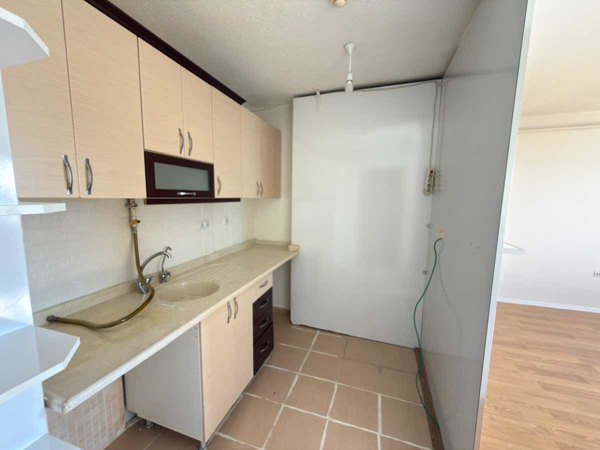 REMAX DOĞUDAN ÇAYDAÇIRA DAR GELİRLİ TOKİLER'DE KİRALIK DAİRE