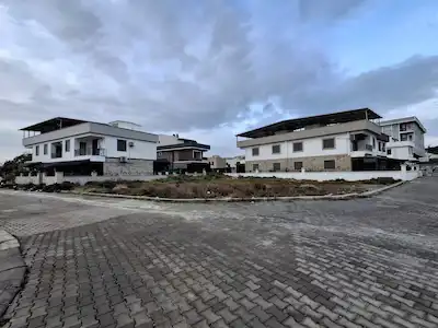 ALİAĞA YENİ ŞAKRAN SAYFİYE MAH.SATILIK 503 M2 VİLLA İMARLI ARSA
