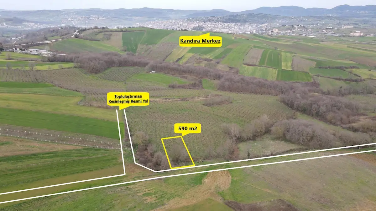 RE/MAX MİR'DEN SÜLLÜ'DE TOPLULAŞTIRMASI BİTMİŞ SATILIK TARLA