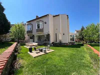LÜLEBURGAZ'IN EN PRESTİJLİ PROJELERİNDEN RÜYAKENT SİTESİ'NDE SATILIK HAVUZBAŞI TRİPLEKS VİLLA