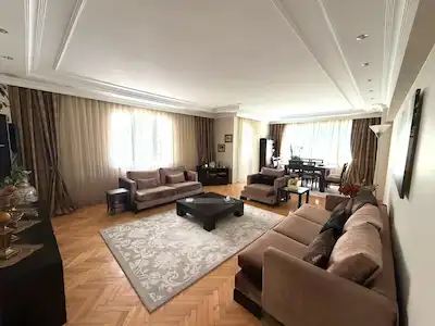 MERTER MERKEZDE AÇIK OTOPARKLI GENİŞ DAİRE