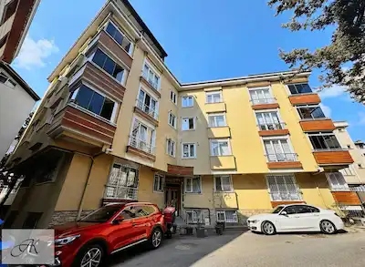 ÜMRANİYE ESENEVLER’DE 3+1 | 130 M² BRÜT | 3 CEPHELİ | MUHTEŞEM KONUMDA SATILIK İÇİ YENİLENMİŞ DAİRE