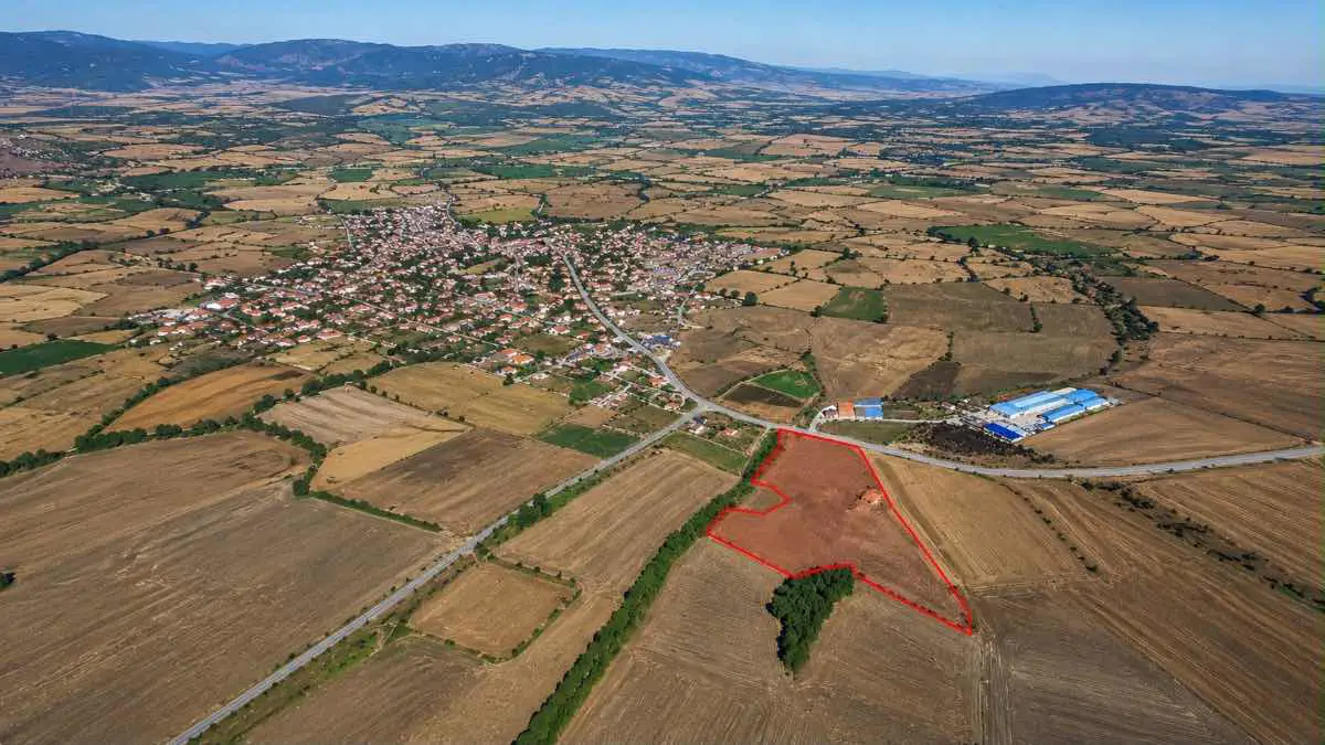 REMAX DEM'DEN KIRKLARELİ PEHLİVANKÖYDE 33.000 M2 ÇİFTLİK ARAZİSİ