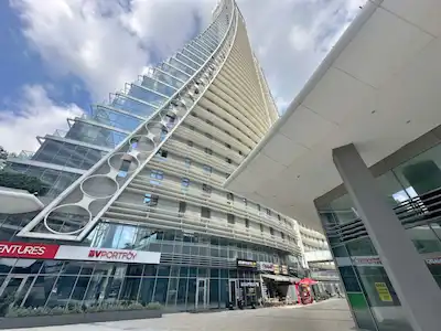 ÜMRANİYE SARPHAN FİNANSPARK KİRALIK 30M2 OFİS+208 M2 TERAS ALANI